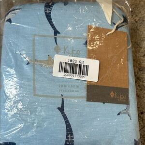 Kyte BABY Light Blue Shark Pattern crib sheet